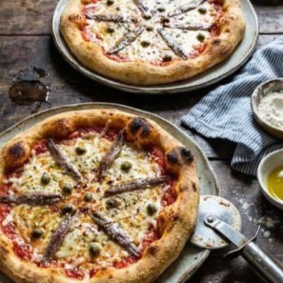 Pizza and Catering –Est.  55 Years, $18K–$20K Weekly Sales-open 6 days a week